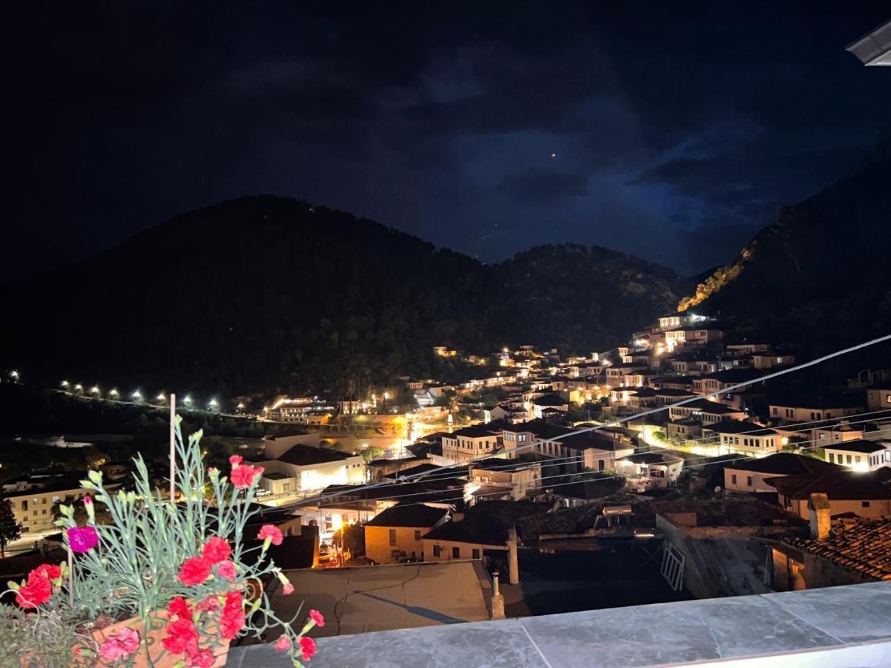 Villa Dona Berat Exteriér fotografie